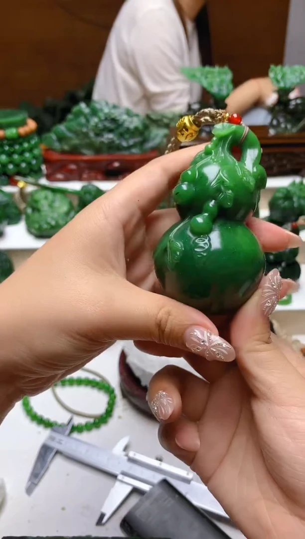 未镶嵌和田玉（碧玉）把件0