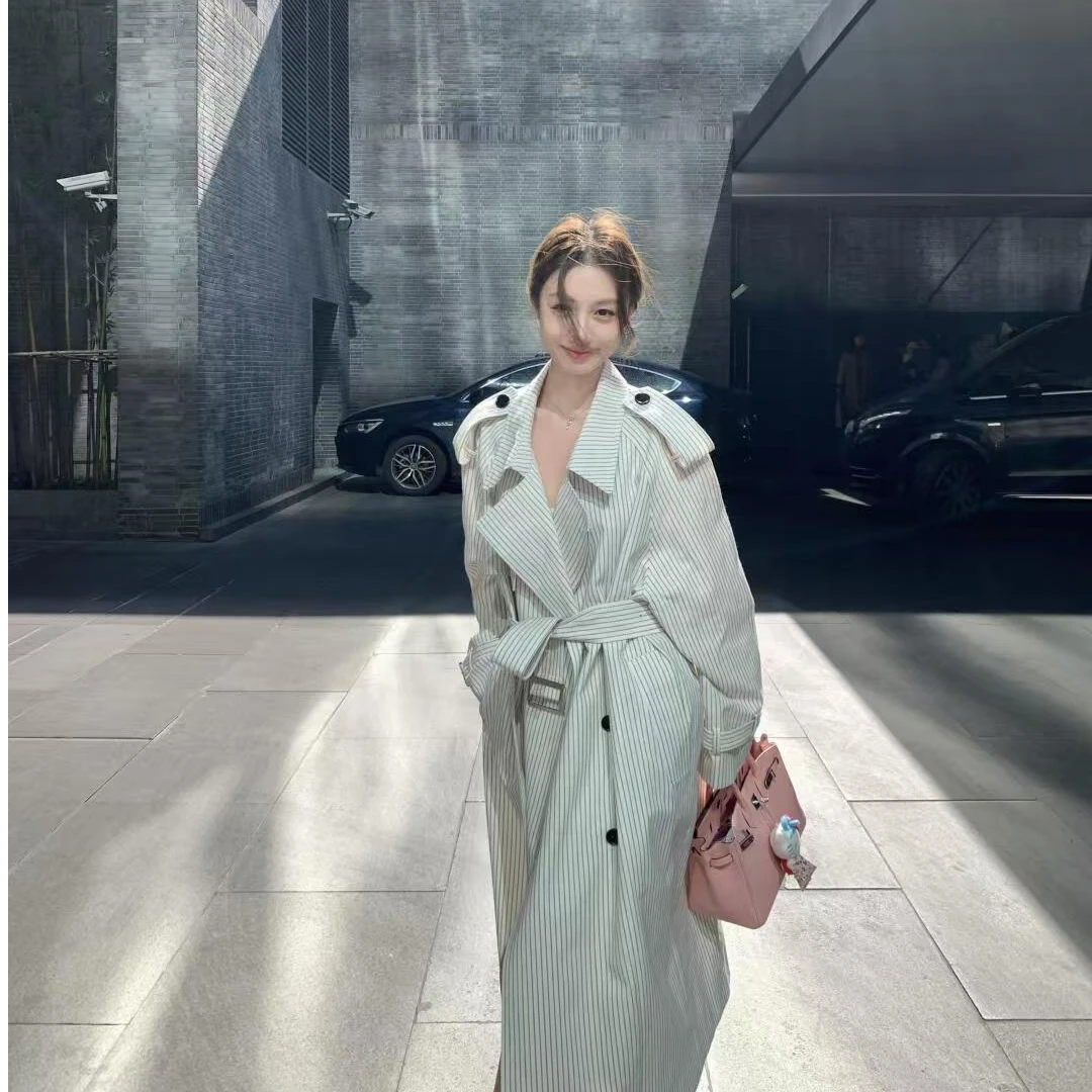 韩系甜辣穿搭2025春季新款宽松百搭条纹设计外套显瘦百搭开衫女