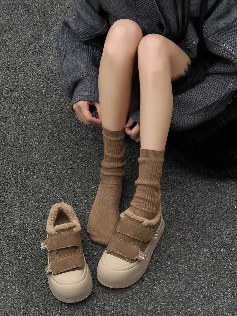 丑萌风娃娃厚底大头鞋魔术贴毛毛面包板鞋女季小个子增高77-1166