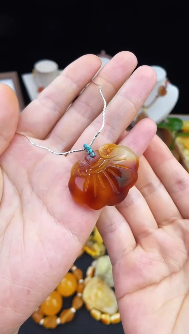 琥珀未镶嵌珠宝奇石柒月