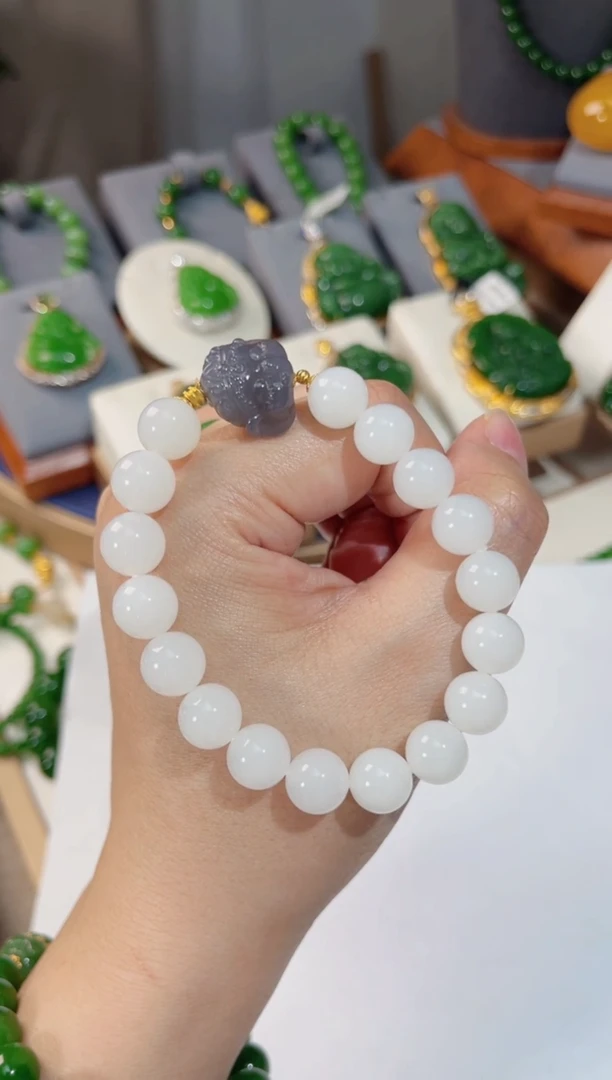 未镶嵌手串和田玉9.5mm±