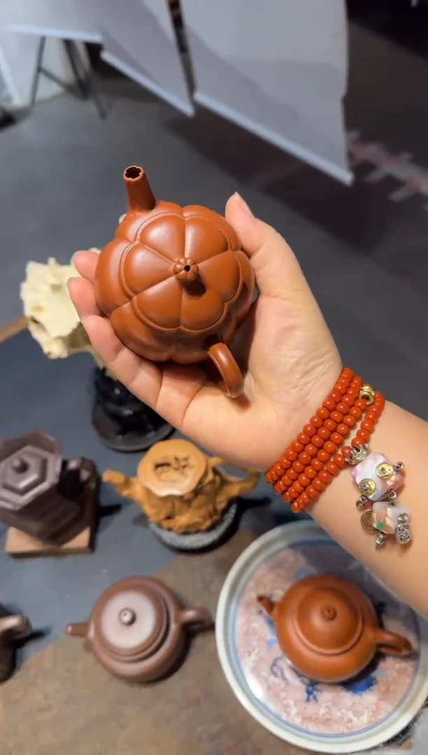 茶壶紫砂旦*?繁花 朱泥