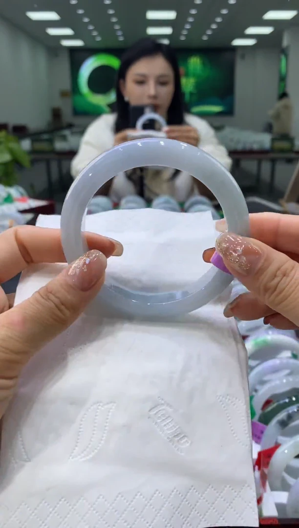 未镶嵌手镯翡翠00006371