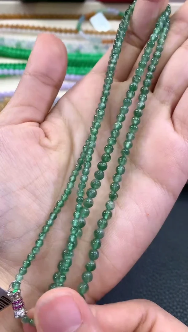 【闪购商品】翡翠手串未镶嵌D60      