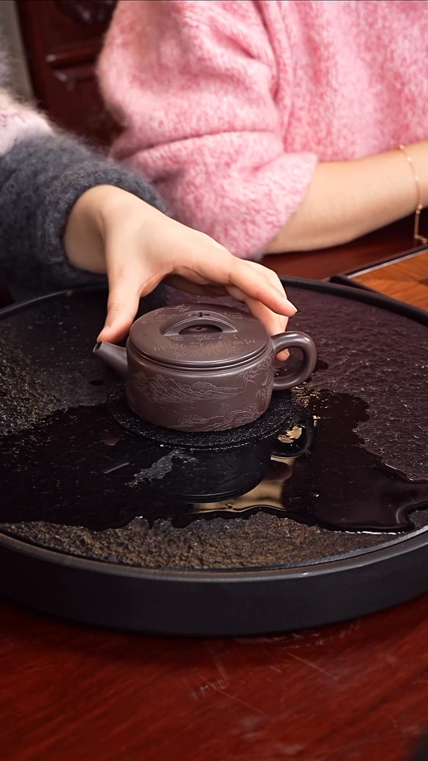 茶壶紫砂杨菲  汉瓦40  黑墩头 180毫升