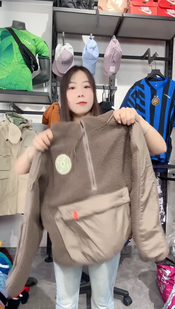 1427 编码 瑕疵款直播间过款为准 尺码