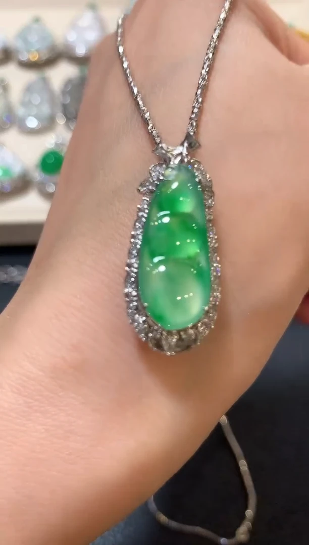 吊坠(不含链)18K金镶嵌翡翠n69