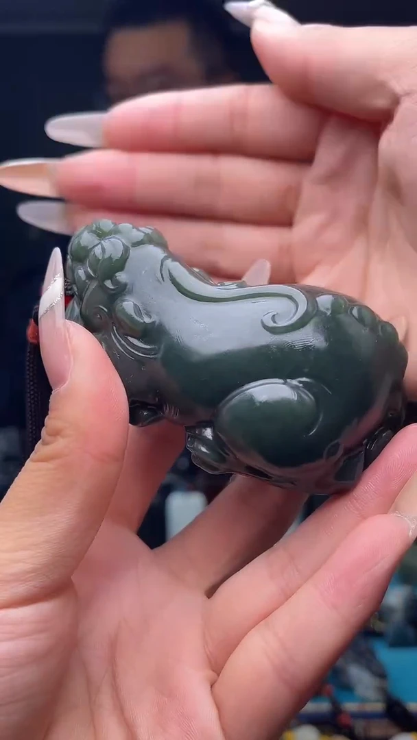 未镶嵌和田玉挂件1