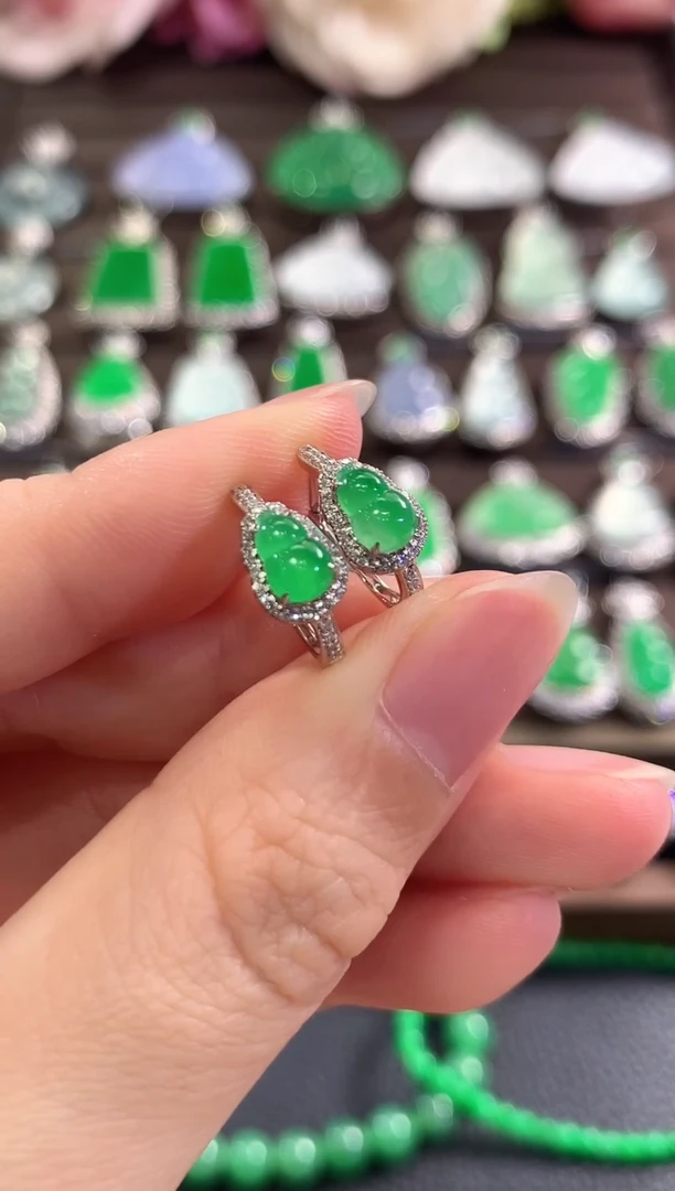 18K金镶嵌翡翠耳饰d19