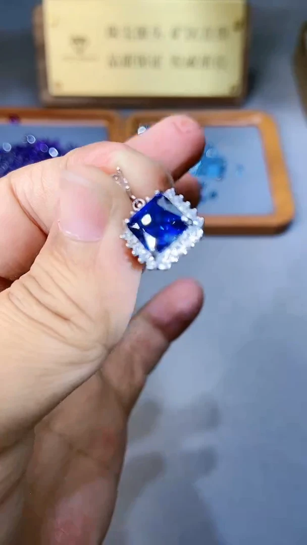 【闪购商品】蓝宝石颈饰银S925镶嵌354