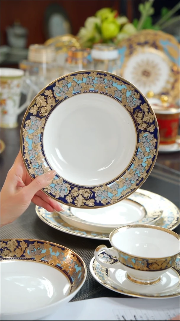 瓷片8.5英寸草帽盘   1个