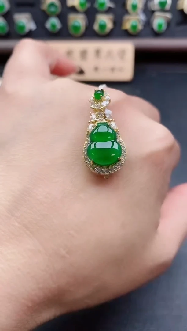 吊坠(赠链)银S925镶嵌翡翠1