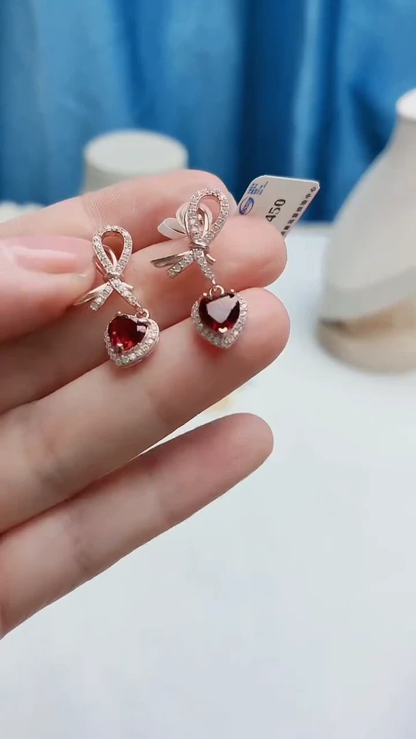银S925镶嵌耳饰石榴石1110ZB582产品一个（多样性）