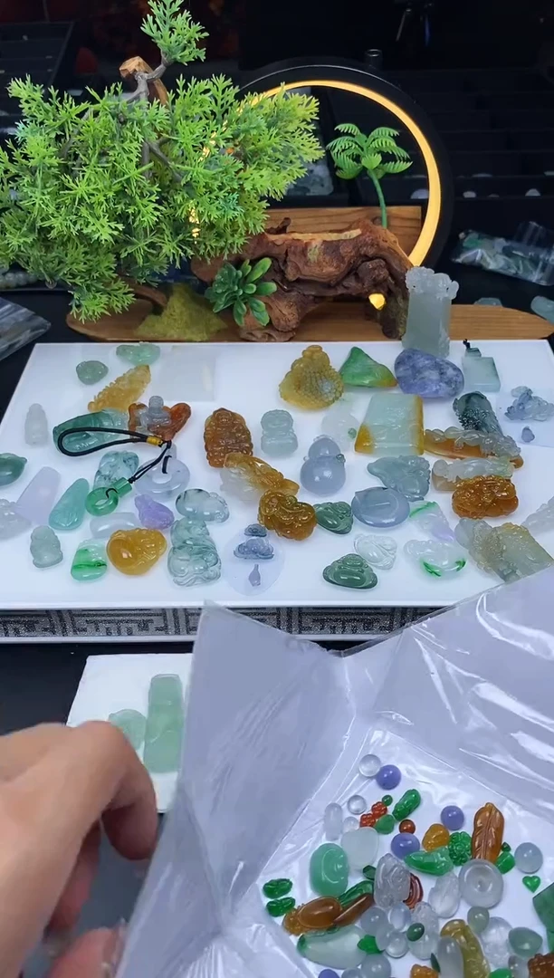 【闪购商品】定制翡翠未镶嵌毛货商品 不退换/