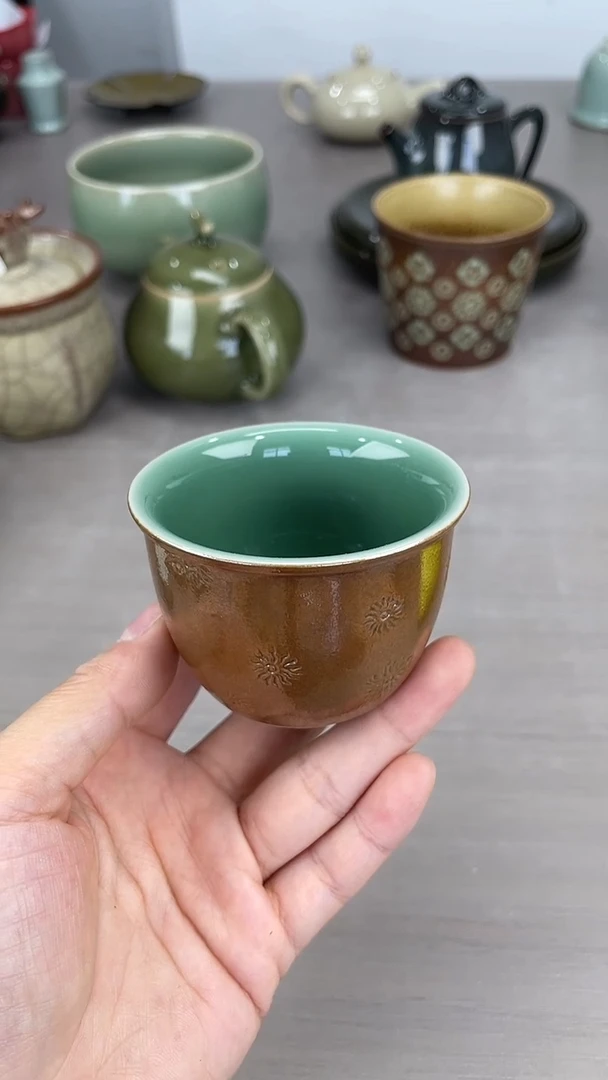 青瓷i原场地仓储福利清仓