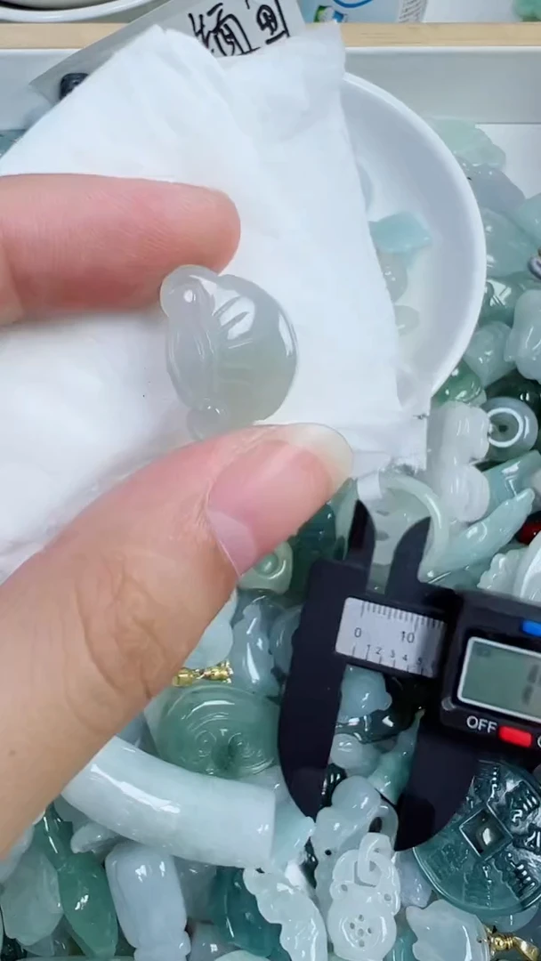 散珠翡翠690号链接，A货翡翠