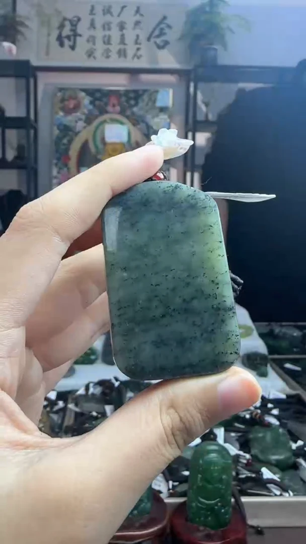 颈饰未镶嵌和田玉青花无事多样性发其一