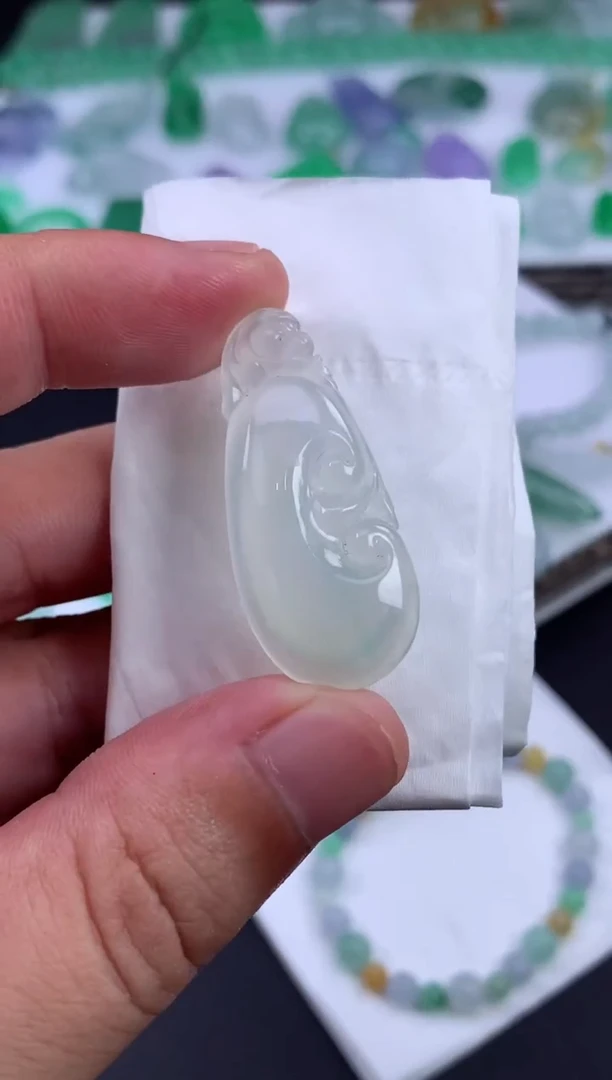 未镶嵌定制翡翠s****e翡翠