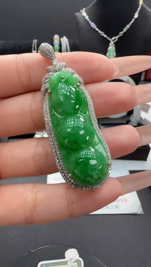 吊坠(不含链)18K金镶嵌翡翠翡翠吊坠