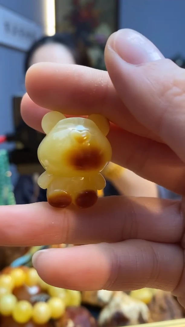 琥珀颈饰未镶嵌吊坠