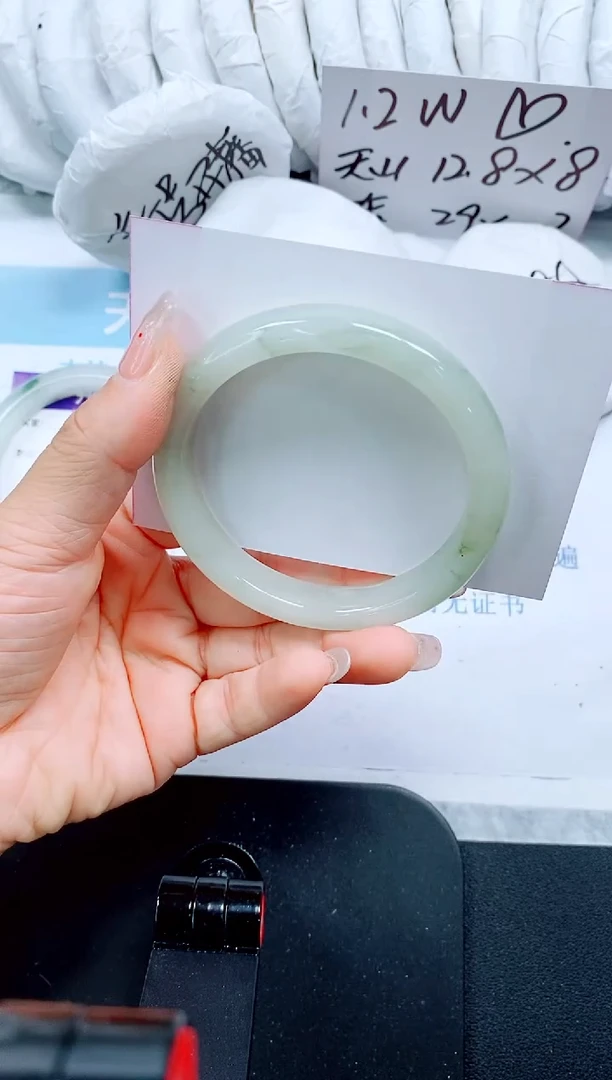 石英质玉手镯未镶嵌166-58.5