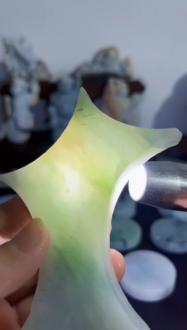 未镶嵌挂件翡翠373