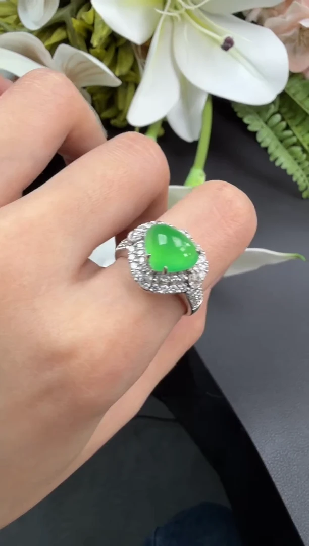 未镶嵌戒指翡翠翡翠戒指