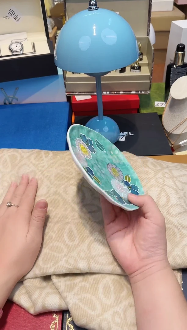 瓷片-------------