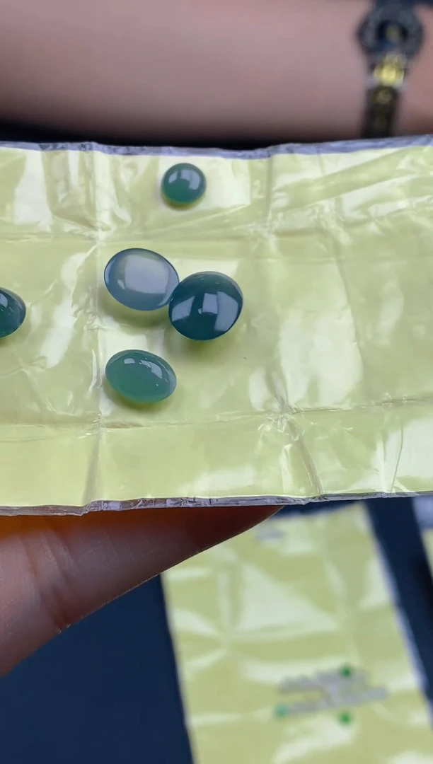 翡翠裸石天然翡翠裸石蛋面61