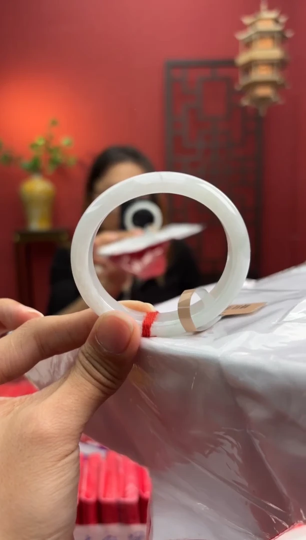 未镶嵌手镯（贵妃镯）翡翠翡翠手镯2
