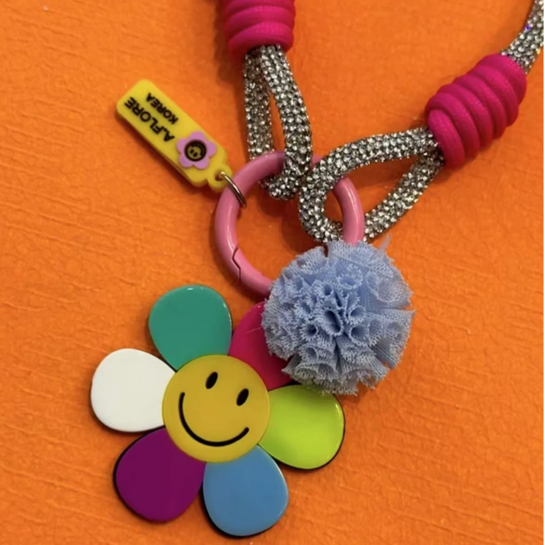 A.FLORE韩国原创手工可爱包包挂件挂饰钻钻小花公仔钥匙扣挂件可