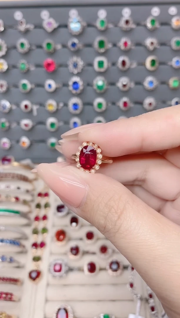 碧玺戒指18K金镶嵌碧玺3.1ct