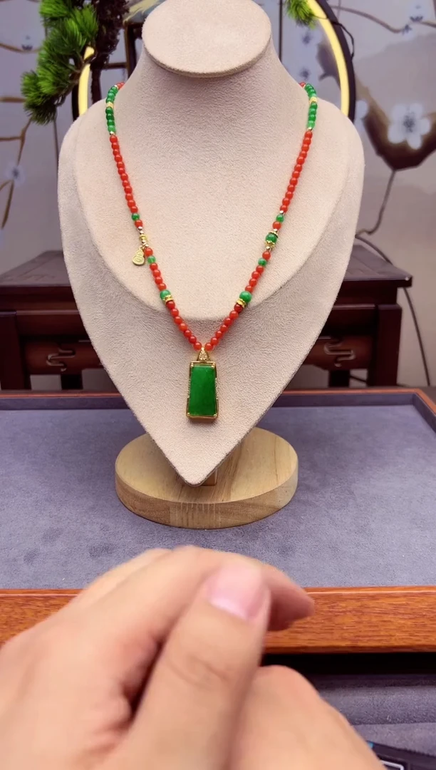 【闪购商品】翡翠颈饰14K金镶嵌x793`````