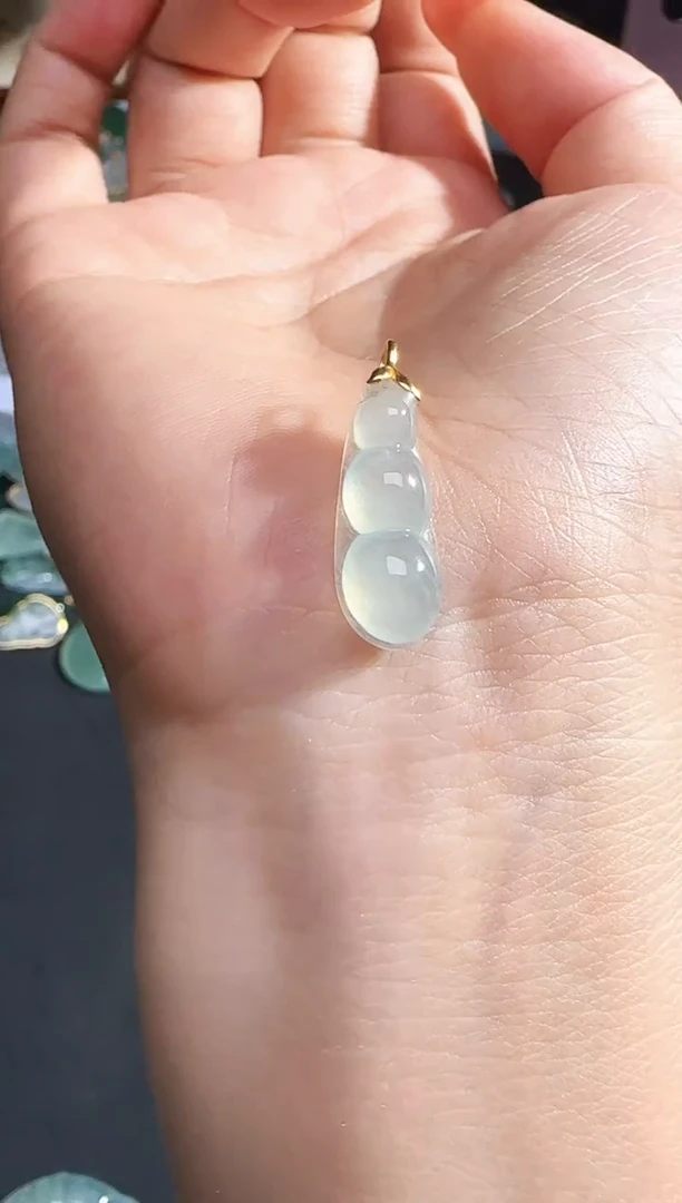 颈饰18K金镶嵌翡翠20250921060