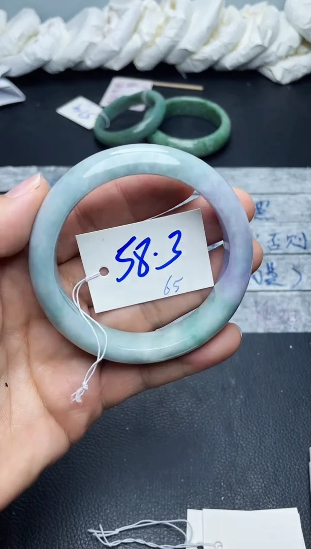 未镶嵌手镯翡翠65