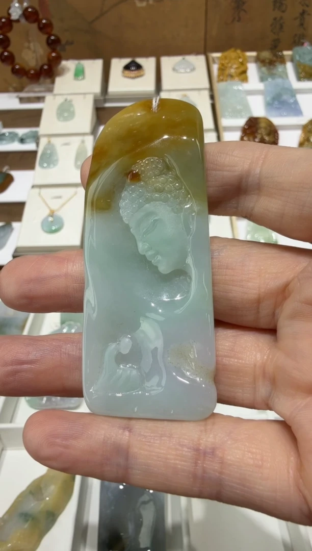 未镶嵌挂件翡翠天***魔A货翡翠多样性孤品国雕谢林工