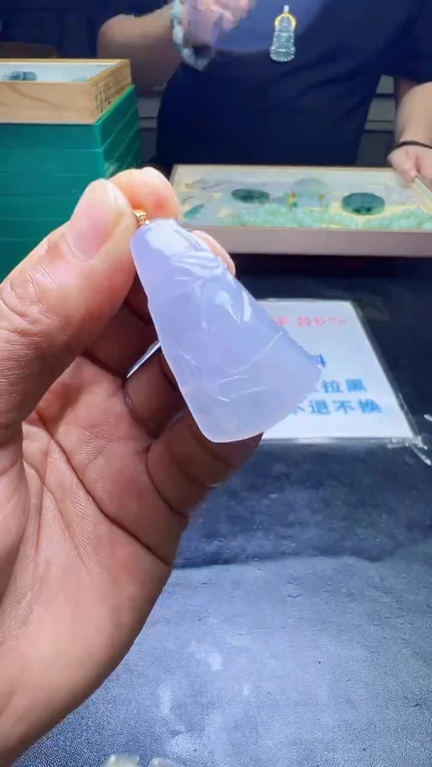 颈饰未镶嵌翡翠天然翡翠A货