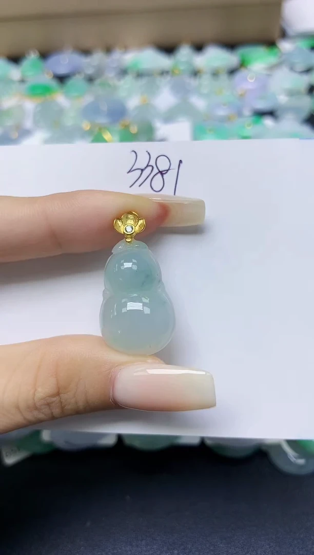 翡翠未镶嵌颈饰天然缅甸翡翠A货