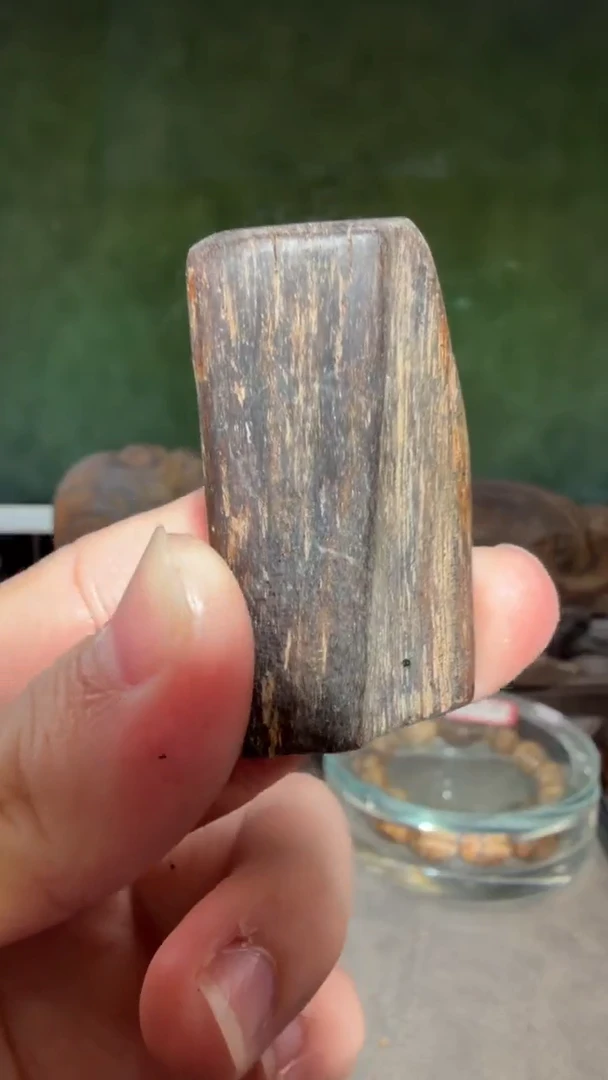 沉香吊坠多样性发一