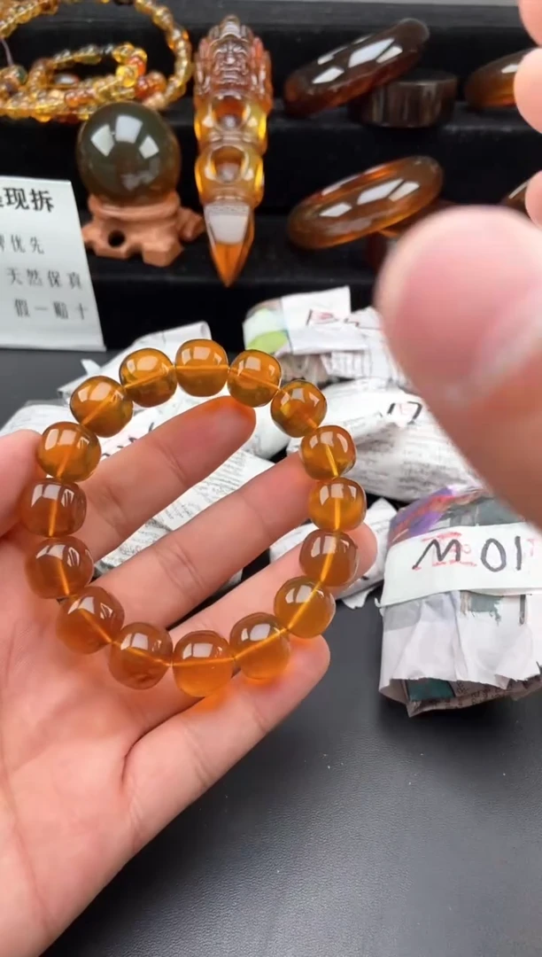 【闪购商品】琥珀手链未镶嵌金棕珀老型珠手串