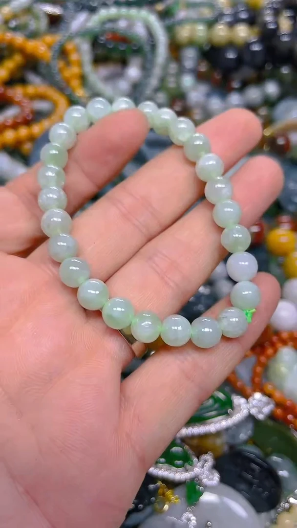 颈饰未镶嵌翡翠7MM/ B /翡翠A货，一件也是批发价
