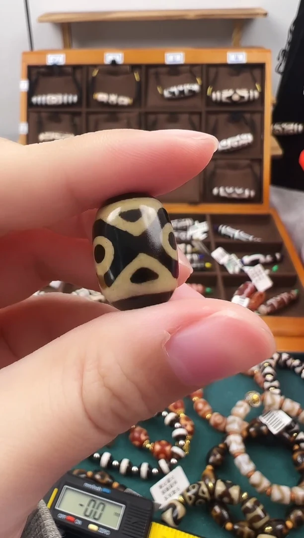 玛瑙/玉髓（覆膜）颈饰未镶嵌24.（微瑕随机发货）