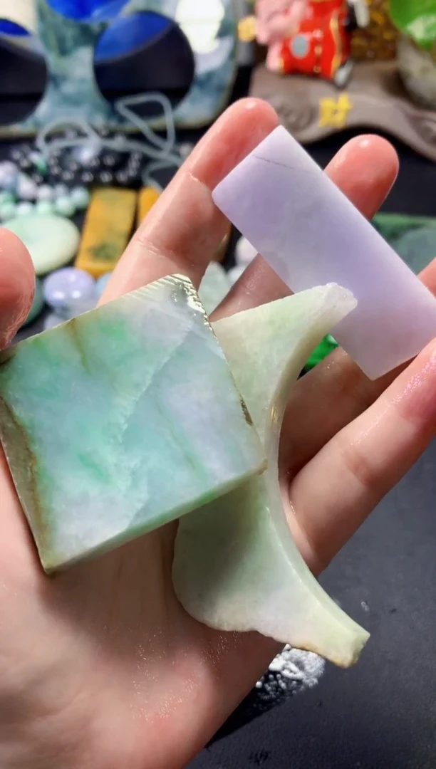 翡翠未镶嵌颈饰001天然翡翠