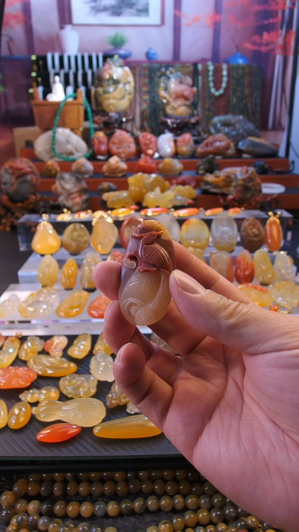未镶嵌吊坠石英岩玉吊坠