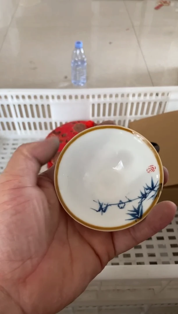 杯无运费险有瑕疵的摄影的产品有使用过的痕迹有点脏介意勿拍