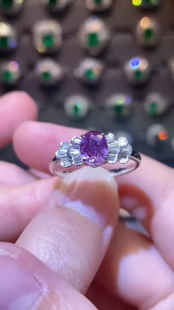 彩色蓝宝石戒指18K金镶嵌无烧紫蓝宝1.03ct