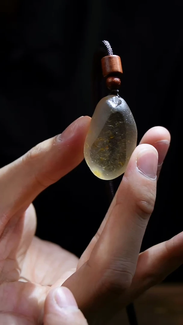 吊坠(赠链)未镶嵌水晶水晶