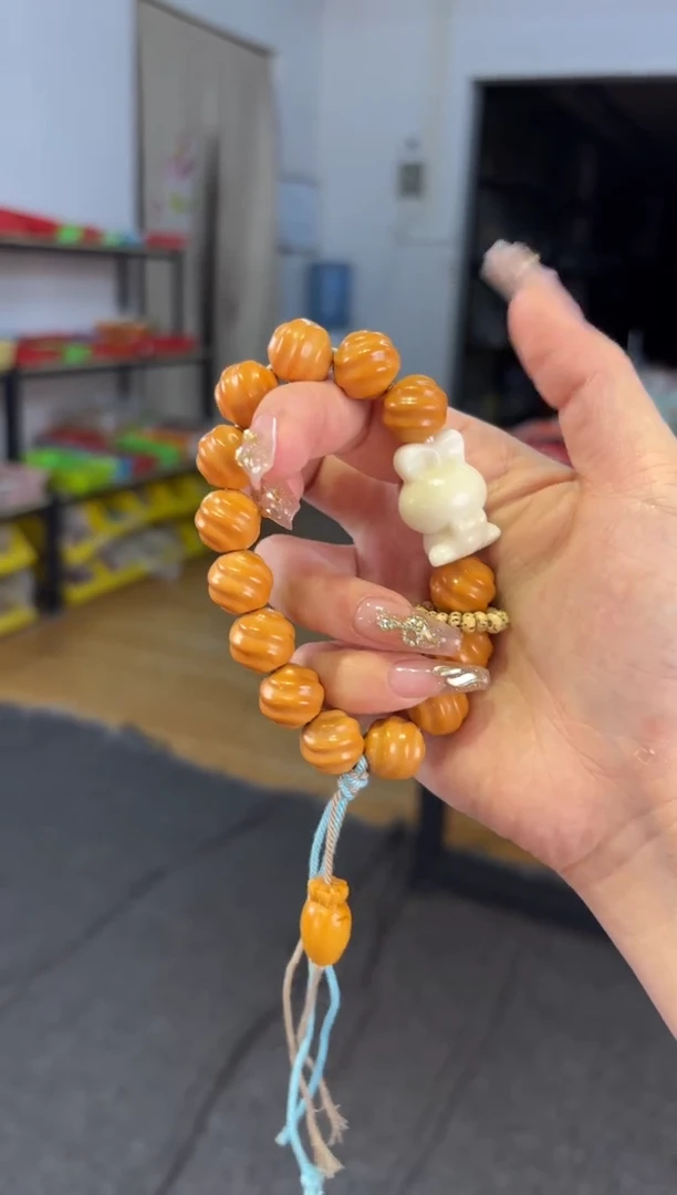 【闪购商品】菩提根/象牙果吊坠 扭扭猴头兔兔单圈