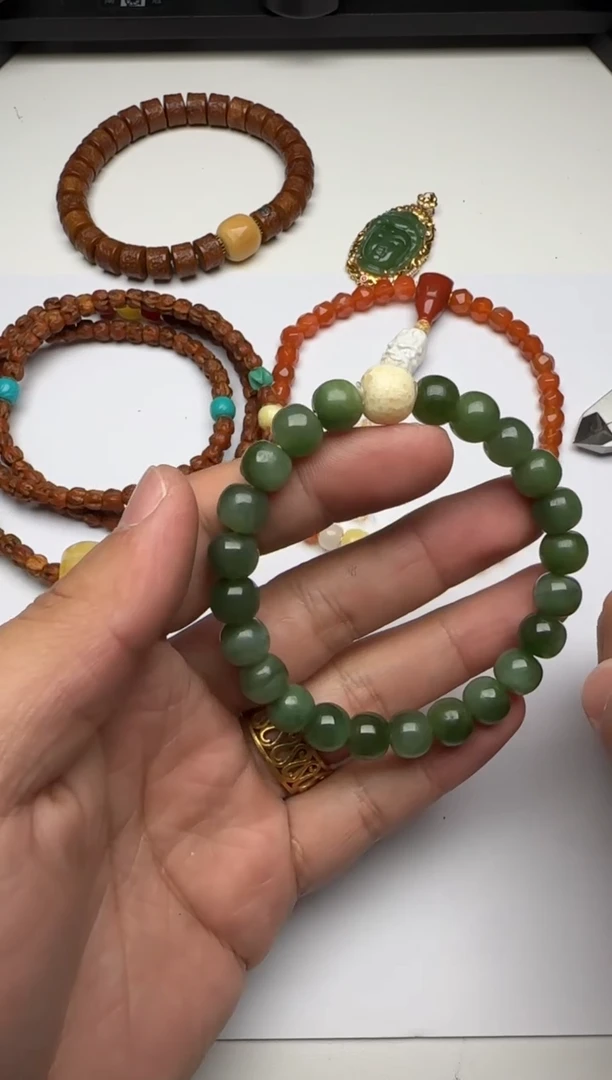 【闪购商品】和田玉（碧玉）手串未镶嵌碧玉手串