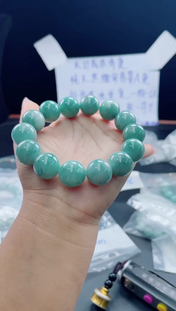 未镶嵌定制翡翠珠串
